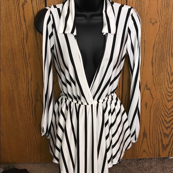 ROMPER - Picture 2 of 4